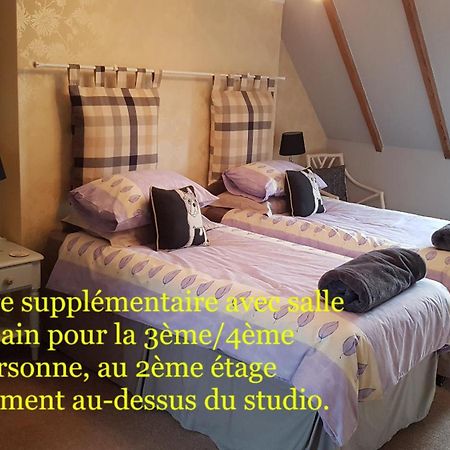 Ty Gorre Ker Studio Rooms Cast Номер фото